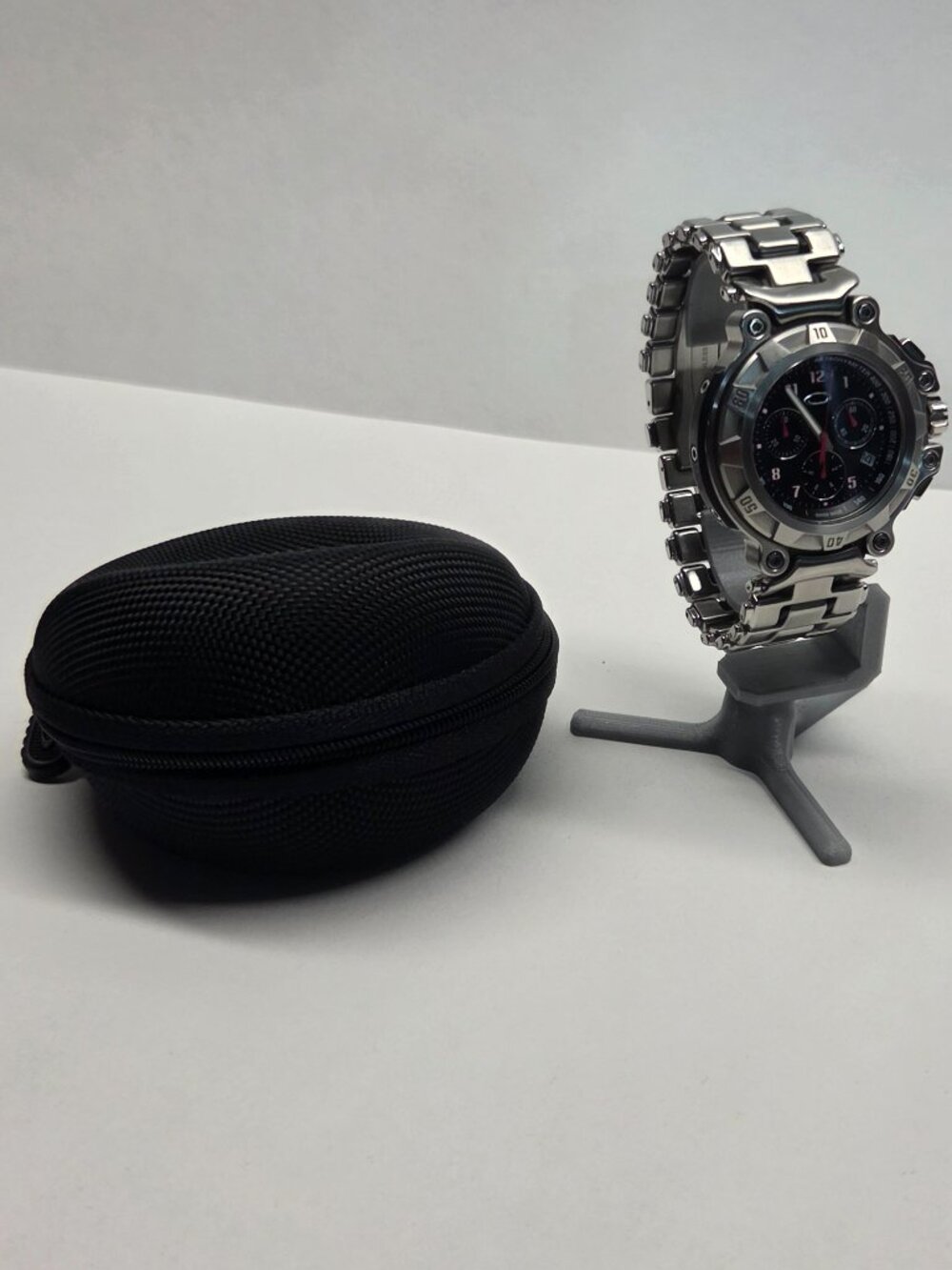 Oakley Crankcase watch 10-231 Polished with black face